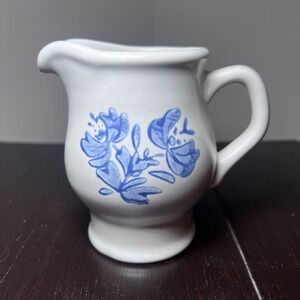 Pfaltzgraff Yorktowne Creamer USA Stoneware Small‎ Pitcher Blue Floral Vintage